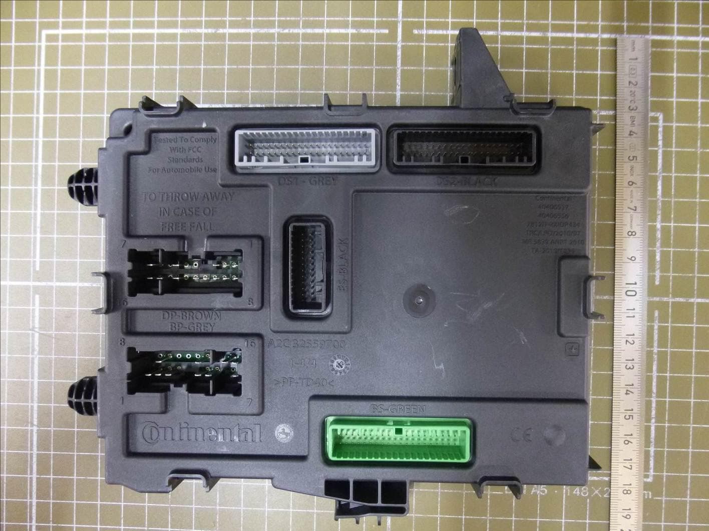 Transmitter - FCC ID KR5S180192100 - Continental Automotive Technologies GmbH (2)