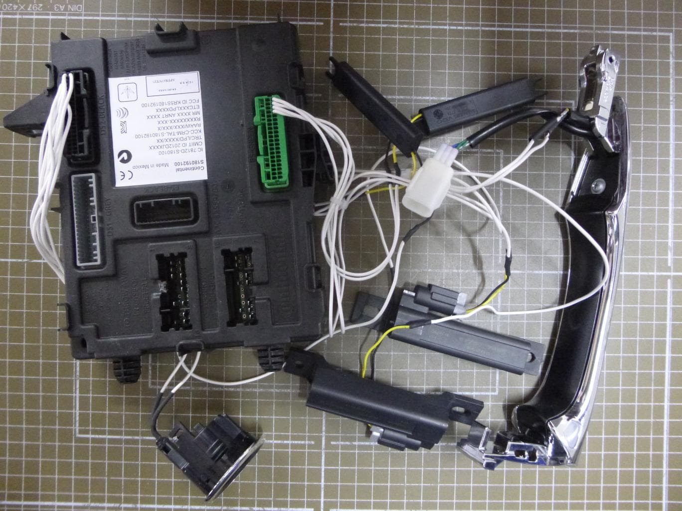 Transmitter - FCC ID KR5S180192100 - Continental Automotive Technologies GmbH (1)