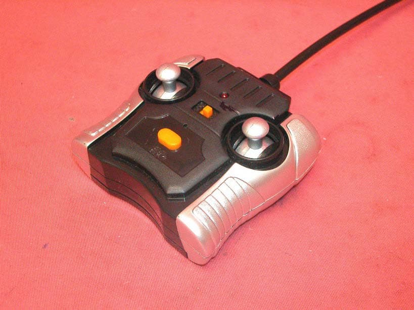 RC Toy - FCC ID KTU-6863-RC01 - Supertoys Industrial Co Ltd