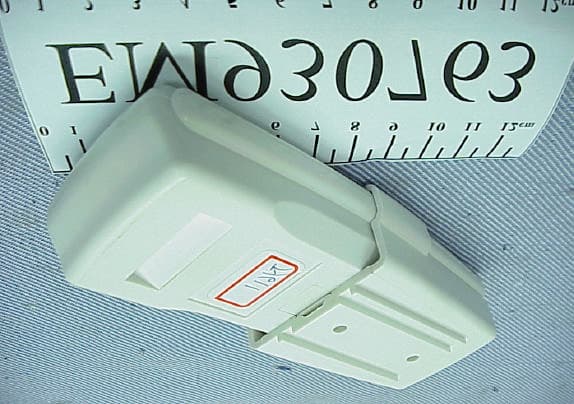 Fan-Light Remote Controller(Transmitter) - FCC ID KUJ9302 - Chungear Industrial Co Ltd (2)