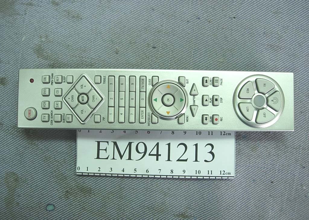 Ceiling Fan Remote Controller (Transmitter) - FCC ID KUJ9401 - Chungear Industrial Co Ltd