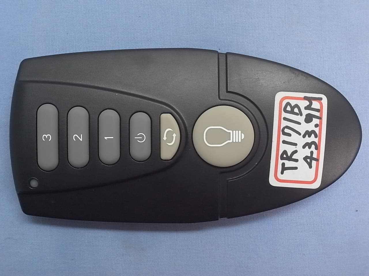 Ceiling Fan Remote Controller (Transmitter) - FCC ID KUJCE10205 - Chungear Industrial Co Ltd (2)