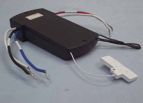 CEILING FAN REMOTE CONTROLLER (TRANSMITTER) - FCC ID KUJCE10406 - Chungear Industrial Co Ltd