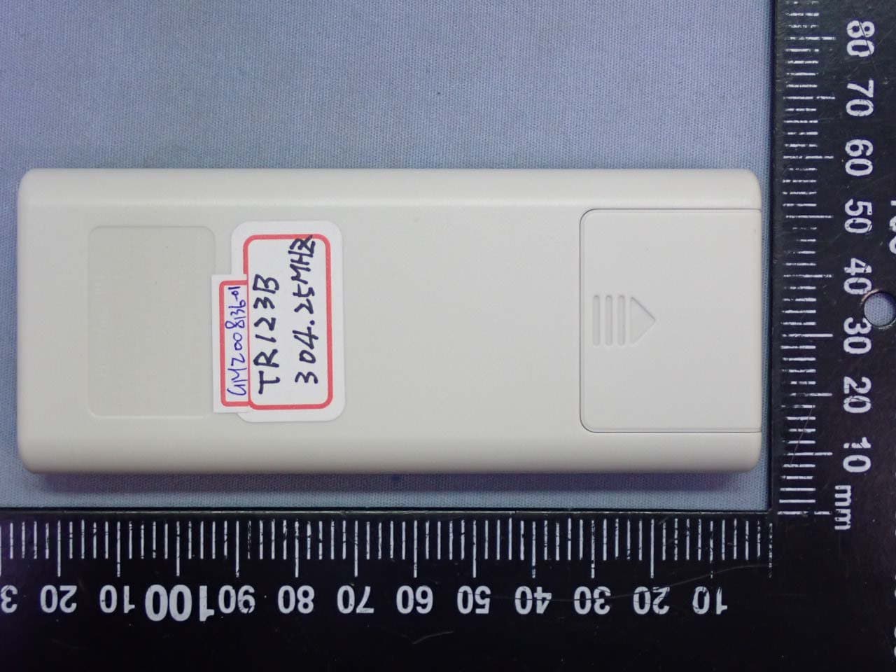 Ceiling Fan Remote Controller (Transmitter) - FCC ID KUJCE10901 - Chungear Industrial Co Ltd