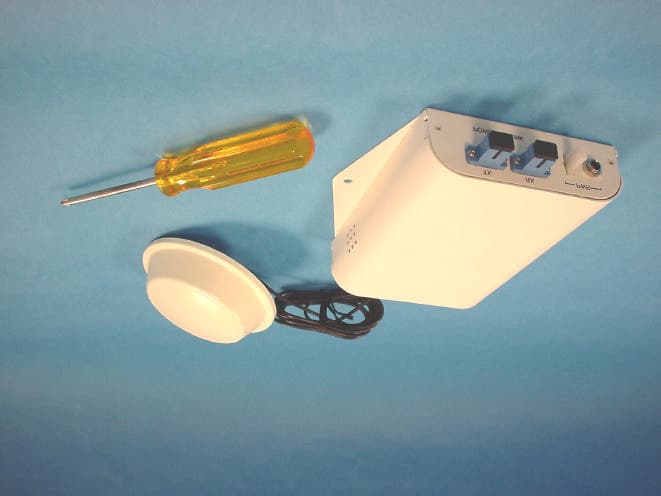 InCell-800 cellular band repeater - FCC ID KUWINCELL800 - Andrew Corporation (2)