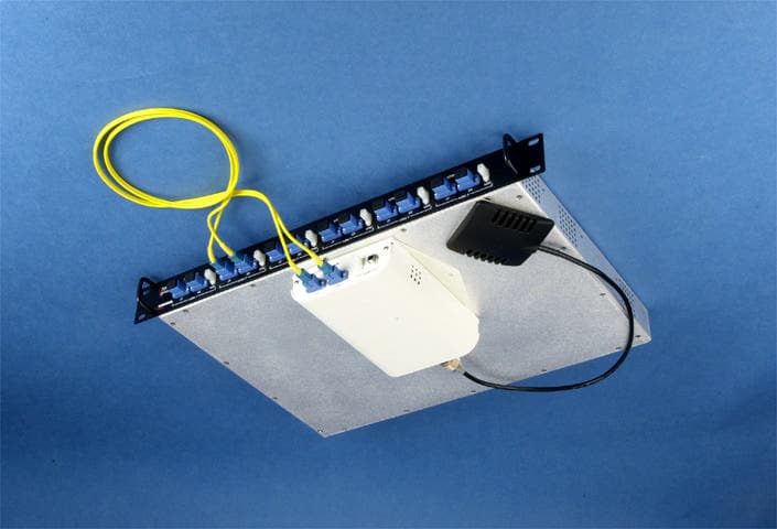 InCell-800 cellular band repeater - FCC ID KUWINCELL800 - Andrew Corporation (1)
