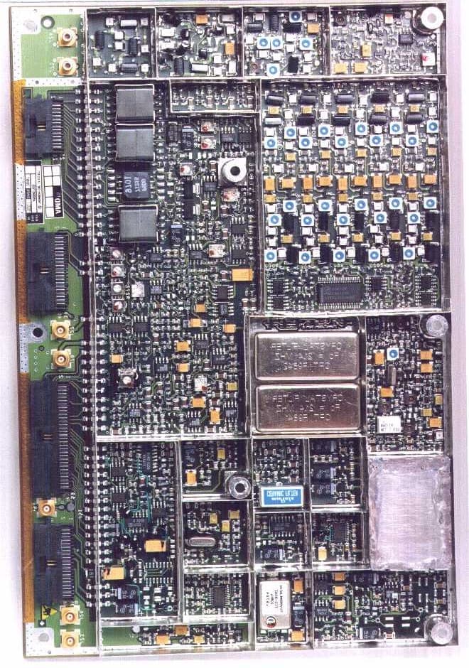 EVR 716 VHF data radio - FCC ID KVJEVR718 - THALES Communications