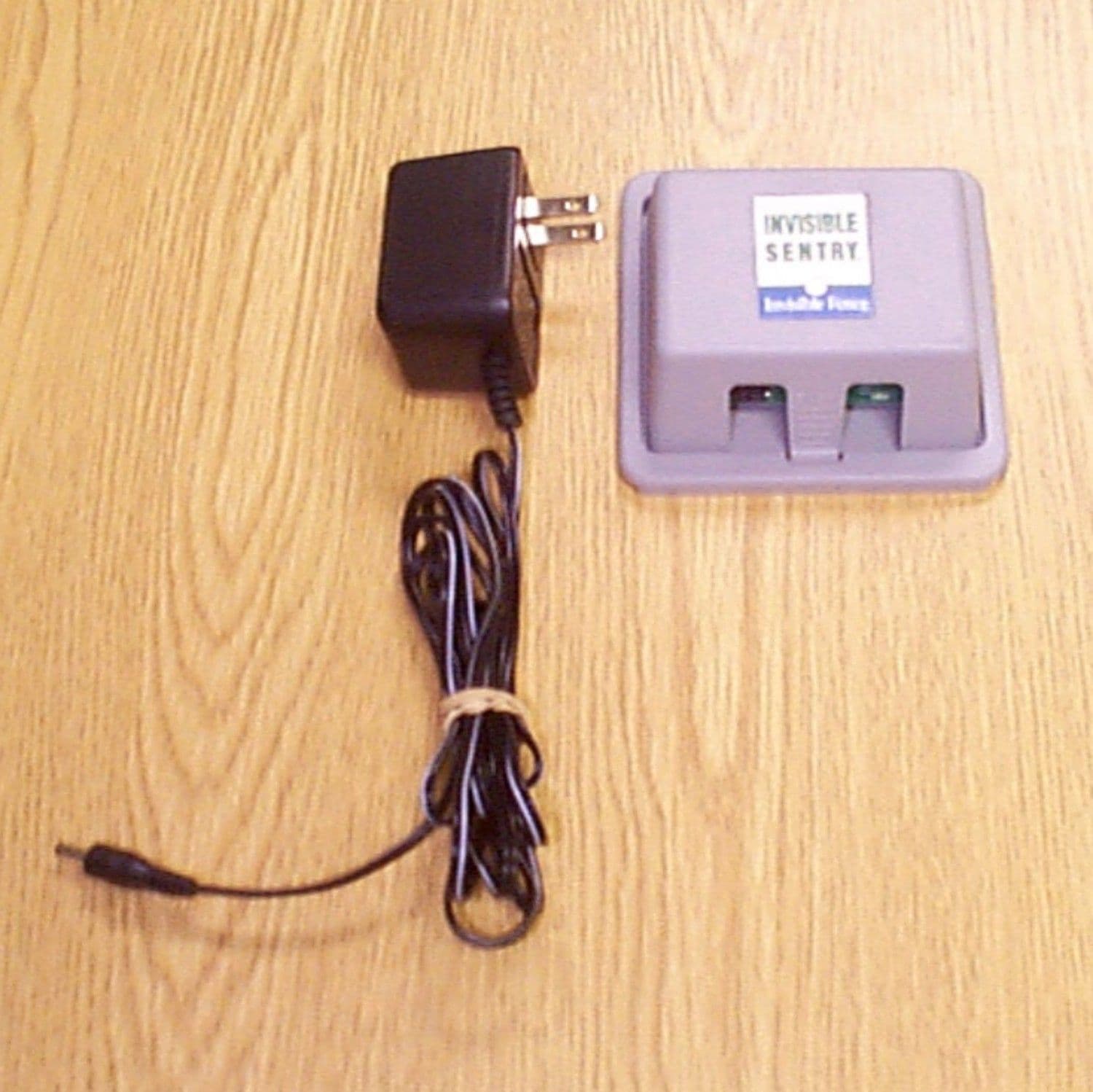 Invisible Sentry TX: Pet Contaiment Device - FCC ID KZ3SENTRY - Radio Systems Corporation