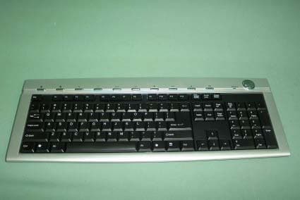 Wireless Keyboard - FCC ID L2BACEKEY2060 - Solid Year Co Ltd (3)