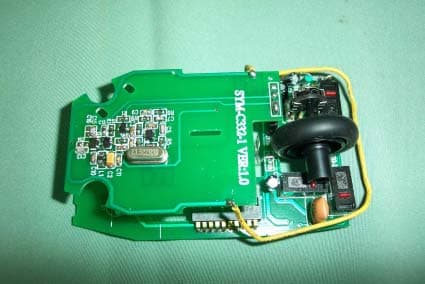 Wireless Mouse - FCC ID L2BACEKEY82M - Solid Year Co Ltd