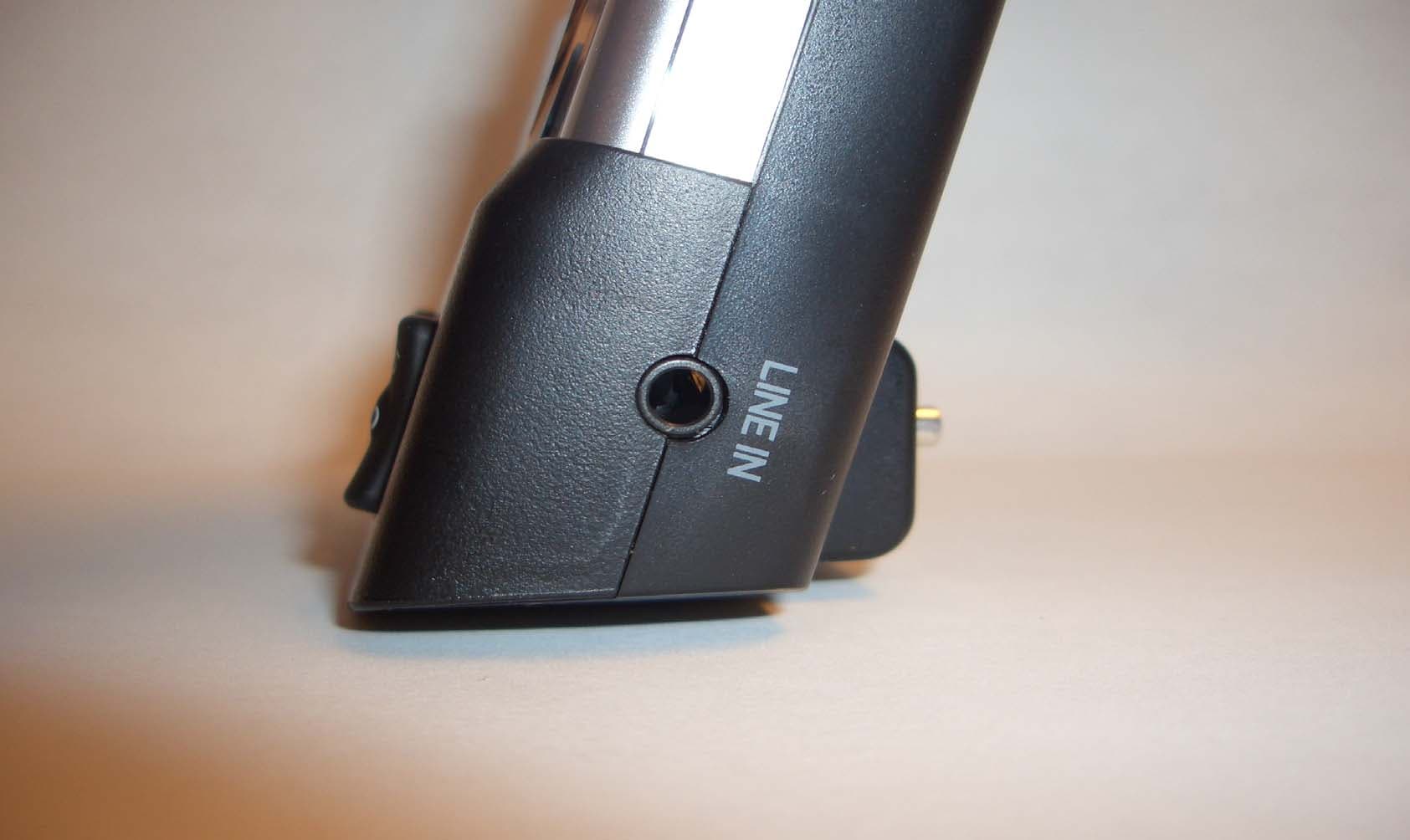 XM Satellite RX with FM Transmitter - FCC ID L2C0034TR - APTIV Services US LLC (4)