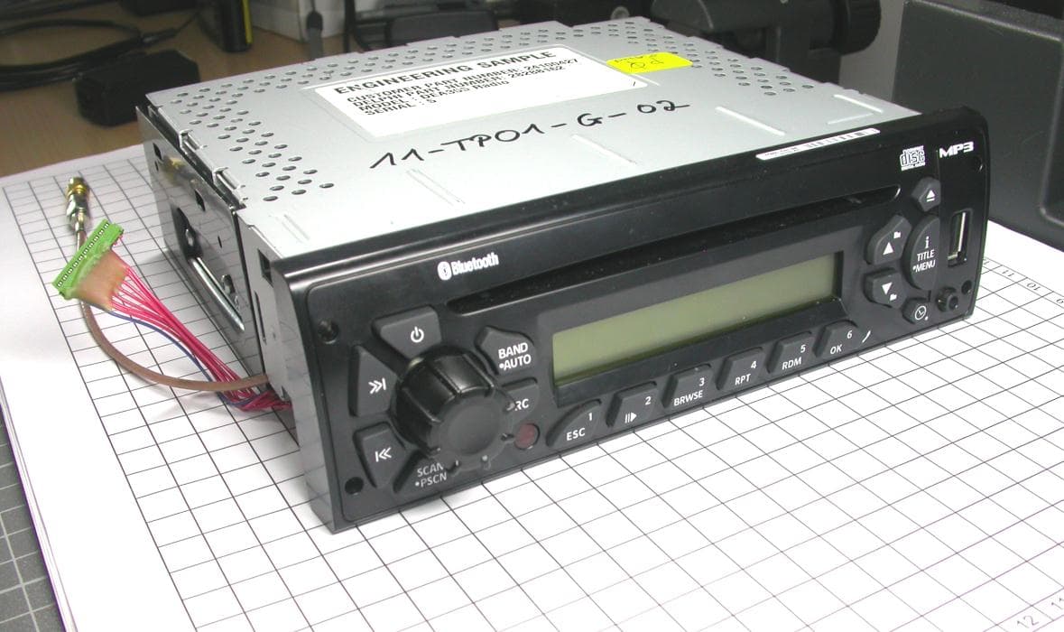 Radio Receiver with BT Interface - FCC ID L2C0048TR - APTIV Services US LLC