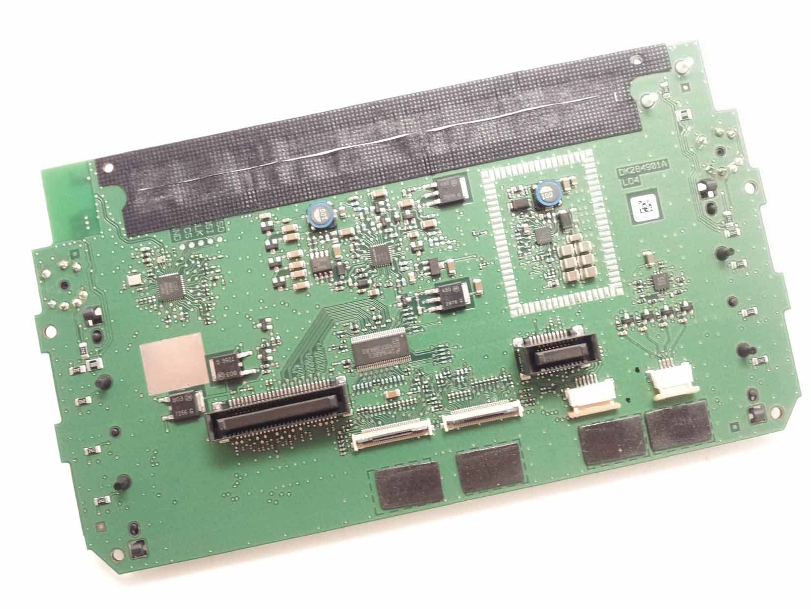 Infotainment System w/ Bluetooth Transmitter - FCC ID L2C0052TR - APTIV Services US LLC (2)
