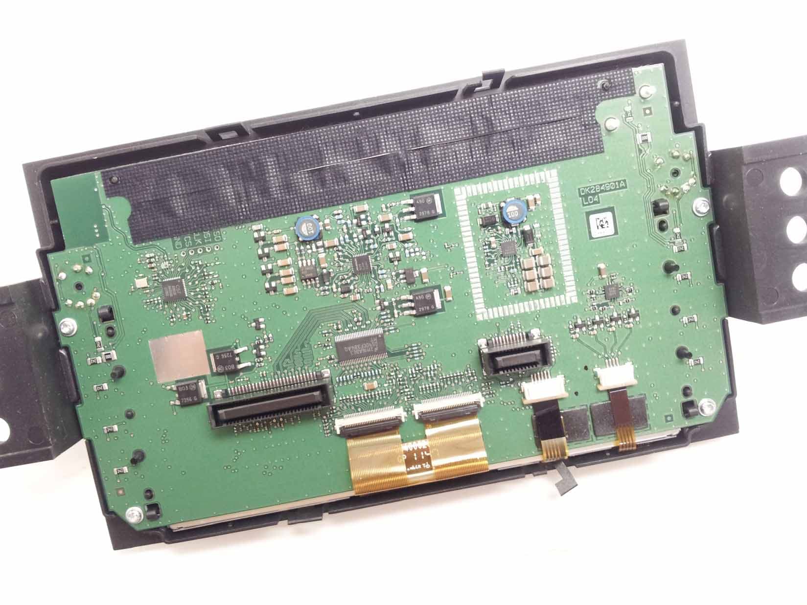 Infotainment System w/ Bluetooth Transmitter - FCC ID L2C0052TR - APTIV Services US LLC