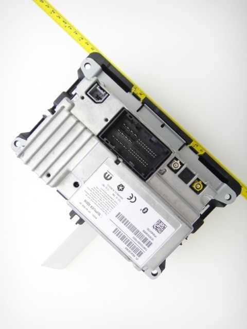 Automotive Head Unit - FCC ID L2C0058TR - APTIV Services US LLC