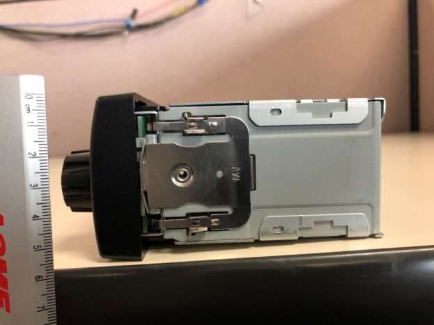 Radio GP - AM/FM, DAB - FCC ID L2C0081TR - APTIV Services US LLC (3)
