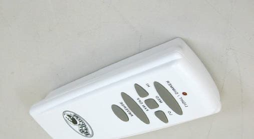 Remote Controller - FCC ID L3H2003FANHD - Chia Wei Electric Co Ltd (1)
