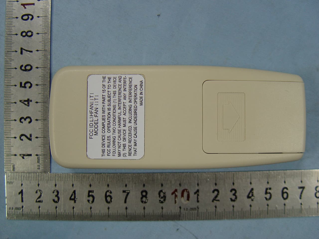 Remote control - FCC ID L3HFAN11T1 - Chia Wei Electric Co Ltd