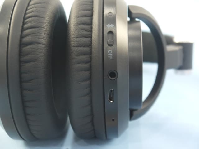 Bluetooth Headset - FCC ID L76BT540I2 - Koss Corporation (4)