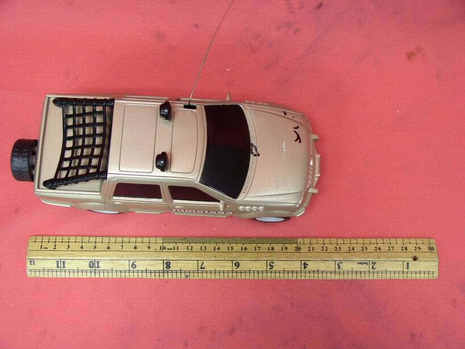 RC Car - FCC ID L9G32066R - Artin Industrial Co Ltd (3)