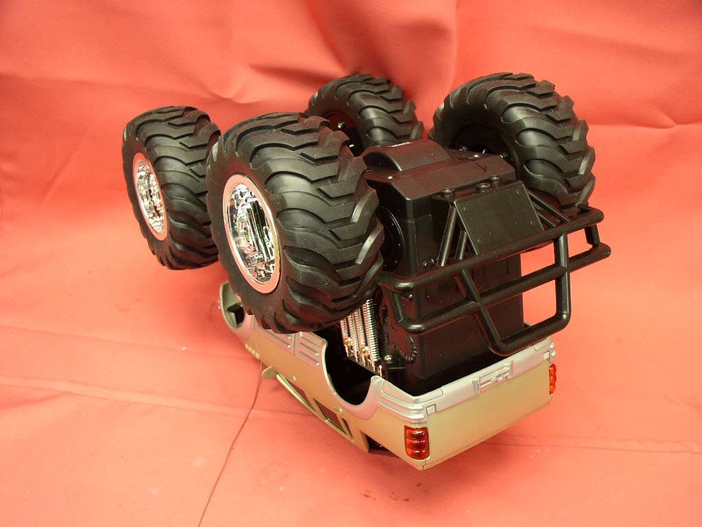 RC Car - FCC ID L9G726502R - Artin Industrial Co Ltd (4)