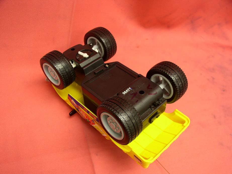 RC Car - FCC ID L9G793509R - Artin Industrial Co Ltd (4)