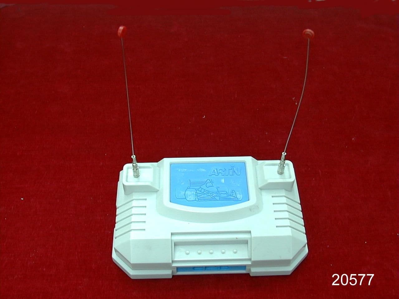 CYY - Communications Receiver used w/Pt 15 Transmitter - FCC ID L9G8880R - Artin Industrial Co Ltd