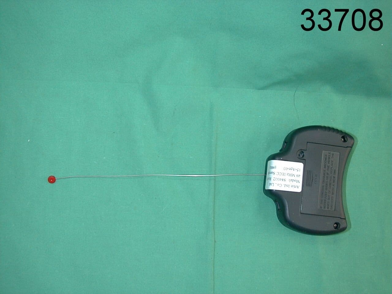 Remote Control Transmitter - FCC ID L9GS84002T - Artin Industrial Co Ltd