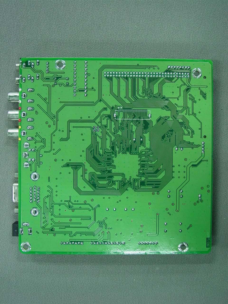LCD Monitor With TV Tuner - FCC ID LAK171P - BTC Korea Co Ltd (2)