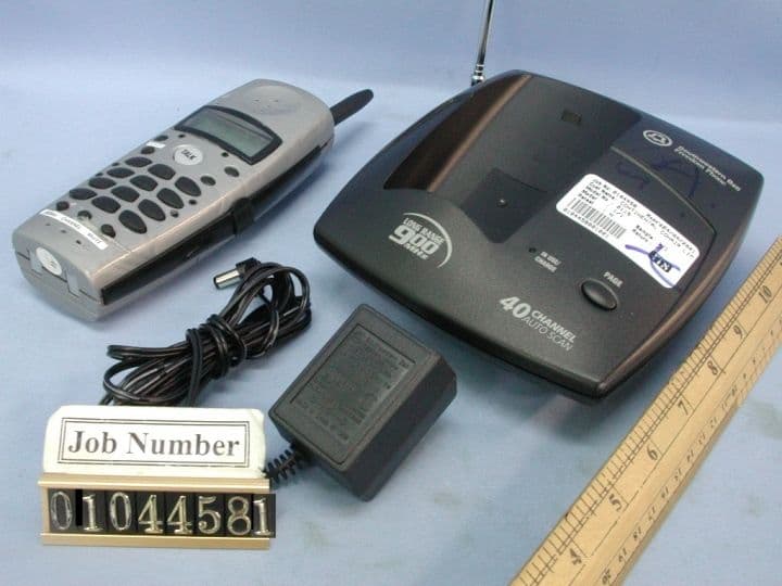 900 MHz 40 Channel Cordless Phone with CID - FCC ID LBBFF2115AT - Continental Conair Limited