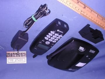 900MHz Cordless Phone with Caller ID - FCC ID LBBFF2115TE - Continental Conair Limited (2)