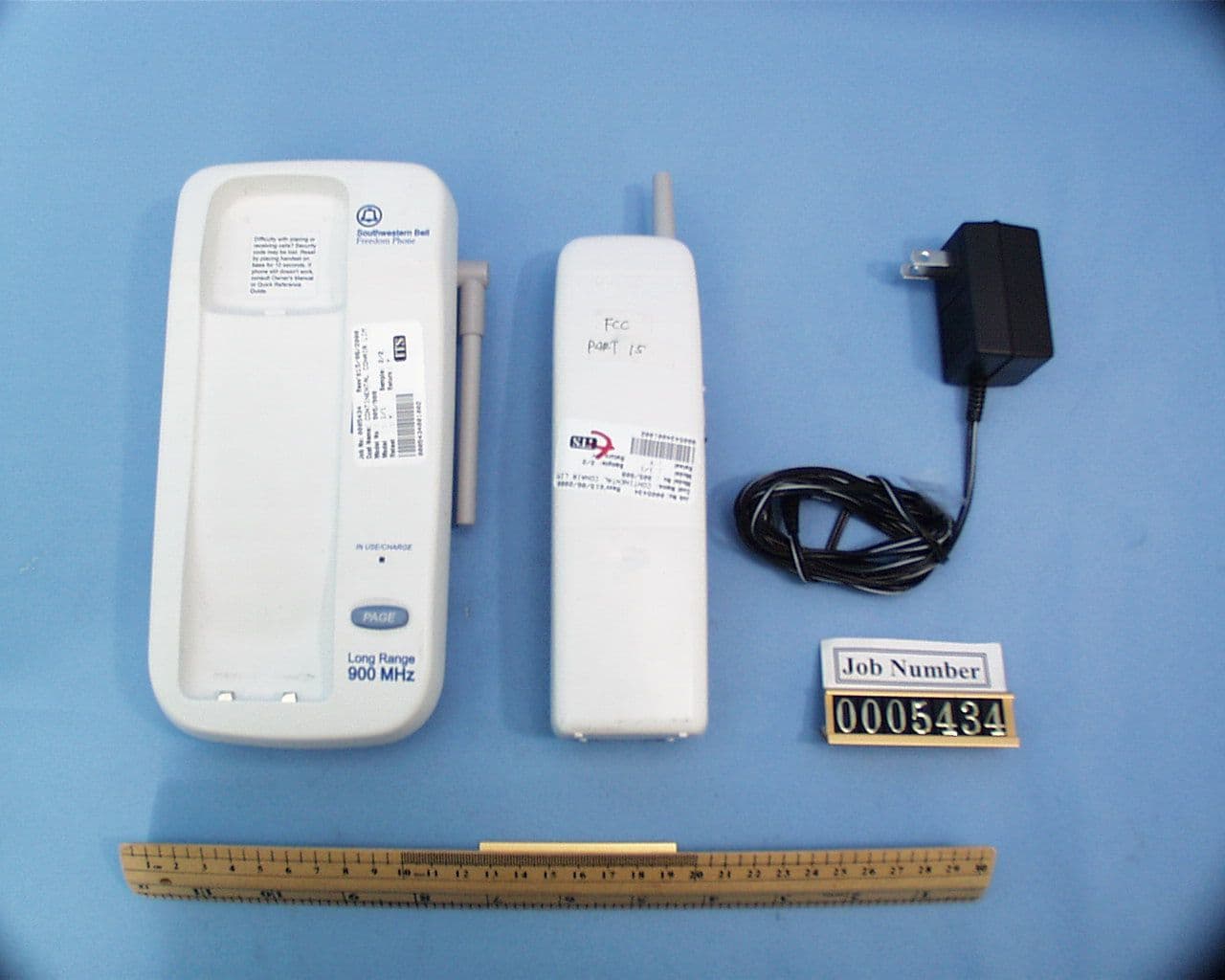 900MHz Cordless Telephone - FCC ID LBBFF905TE - Continental Conair Limited