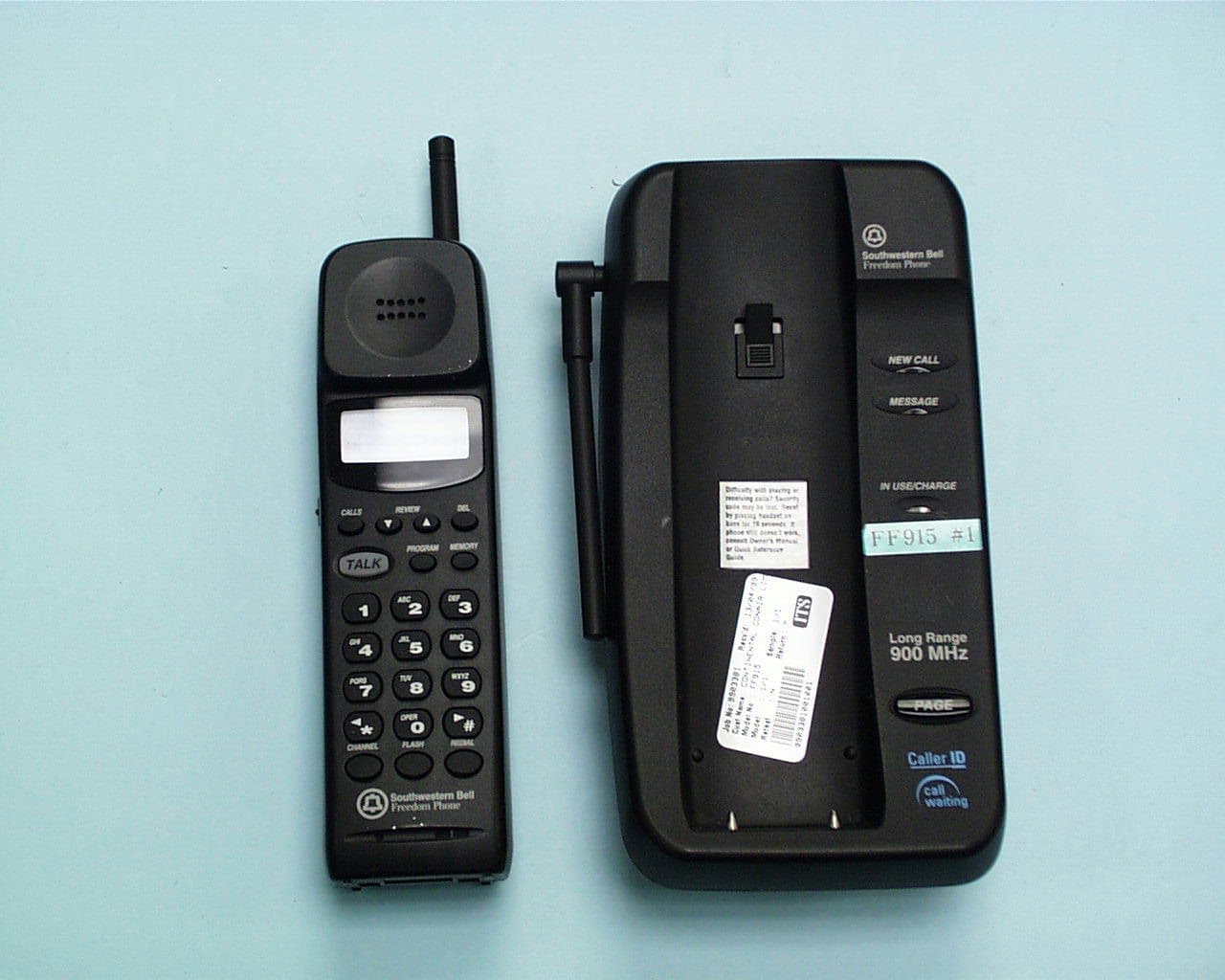 900MHz Cordless Phone - FCC ID LBBFF915TE - Continental Conair Limited