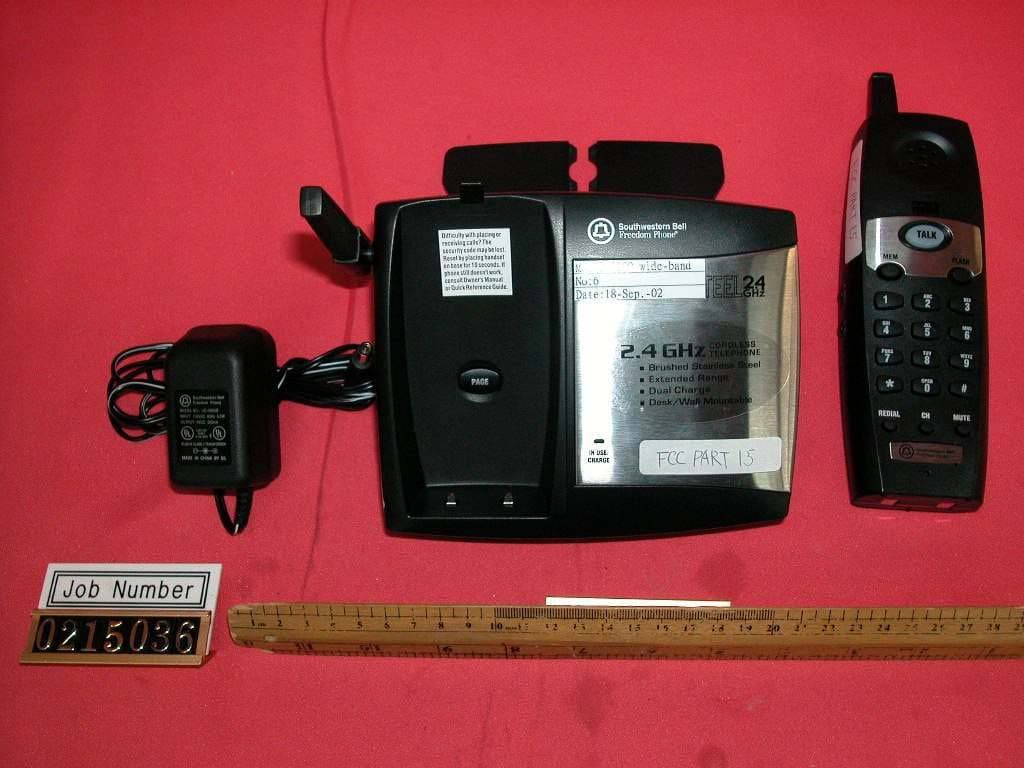 2.4GHz 40 Channel Analog Modulation Cordless Phone - FCC ID LBBGH3000ATA - Continental Conair Limited (3)
