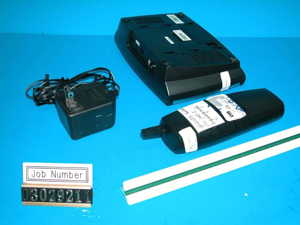 2.4GHz 40 Channel Analog Modulation Cordless Phone - FCC ID LBBGH3025TE - Continental Conair Limited