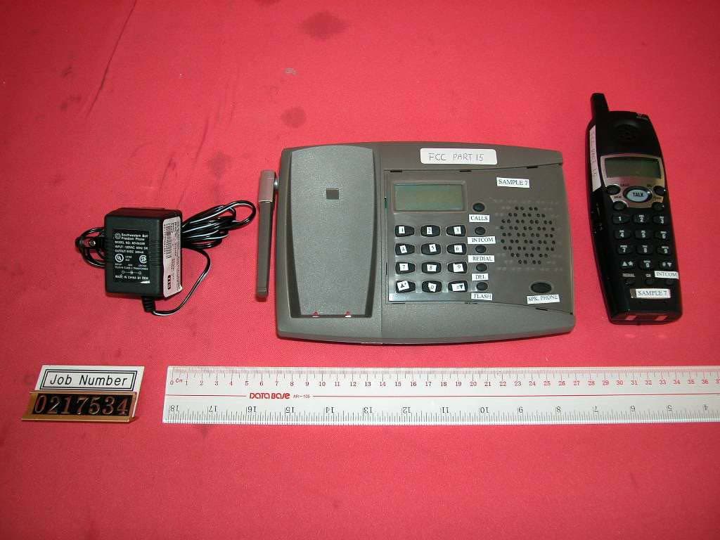 2.4GHz 40 Channel Analog Modulation Cordless Phone - FCC ID LBBGH3028AT - Continental Conair Limited