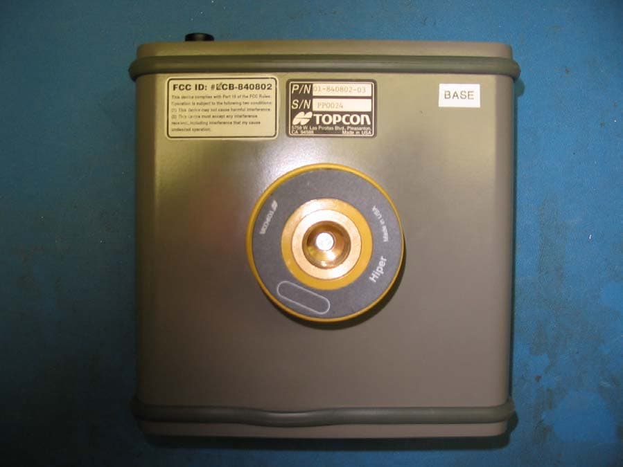 GPS Survey Receiver - FCC ID LCB-840802 - Topcon America Corporation