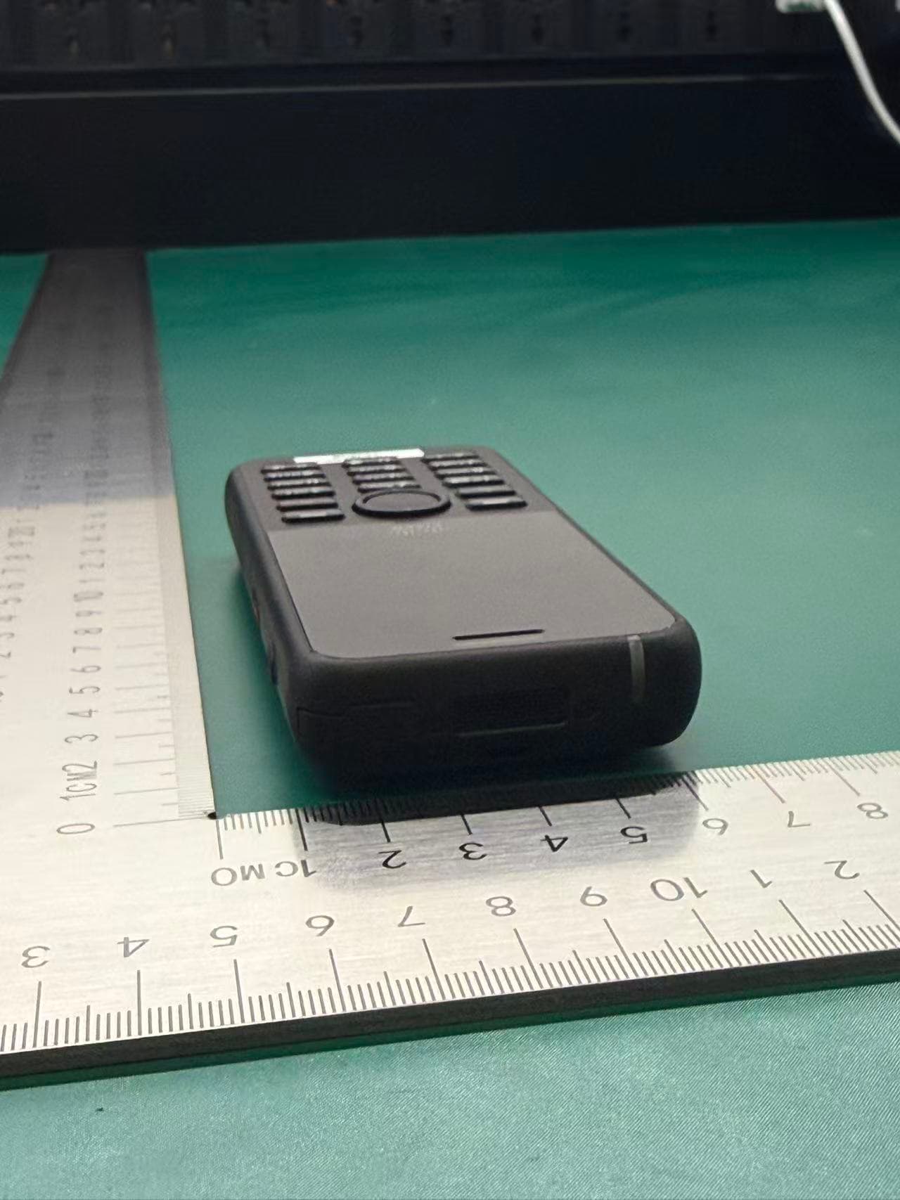 Wireless Phone - FCC ID LDKJ98213058 - Cisco Systems Inc (3)