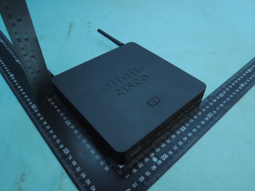 Dual Band Wireless Broadband Router - FCC ID LDKWRP501156 - Cisco Systems Inc