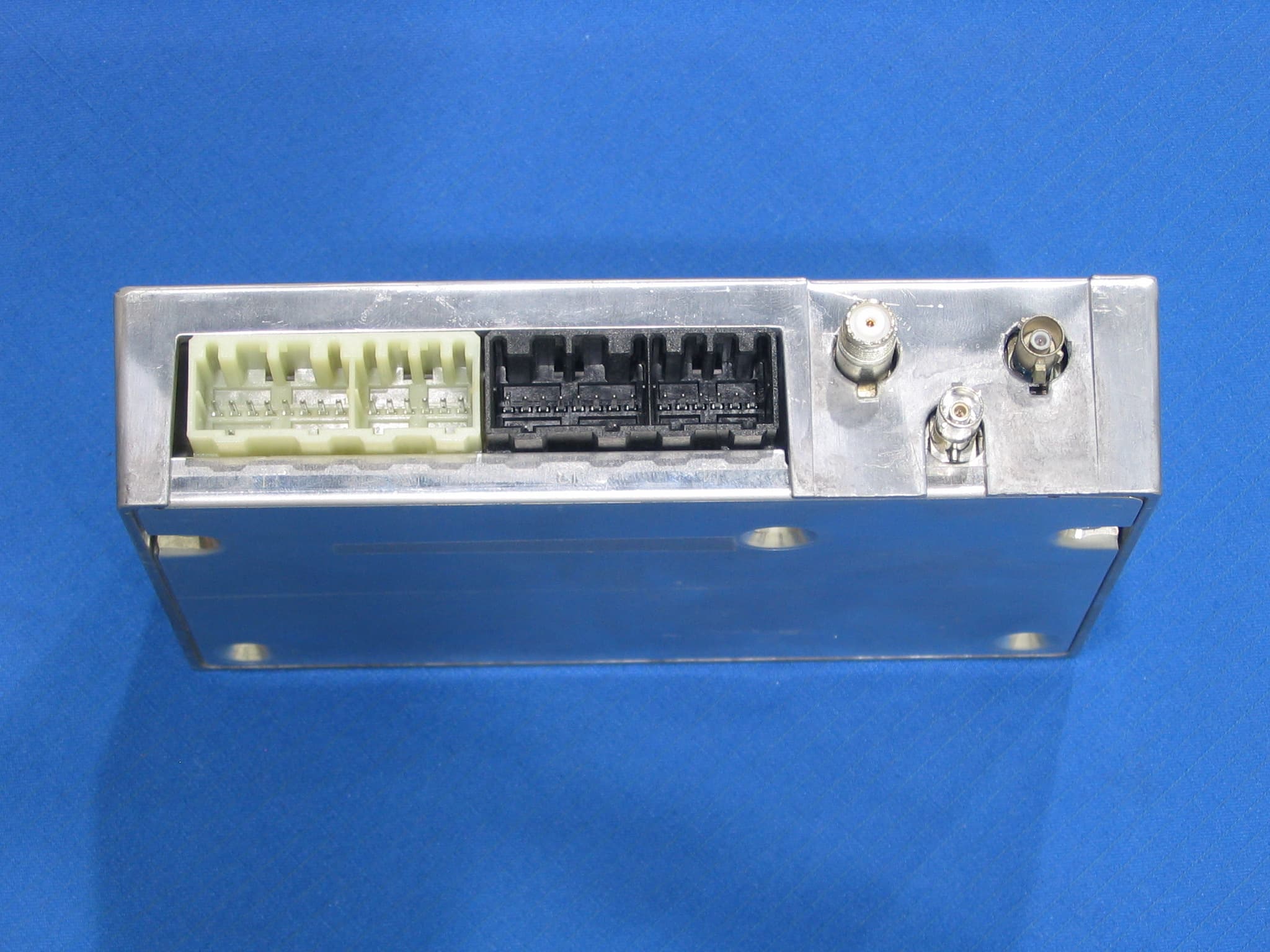 Telematics device used in Vehicle - FCC ID LHJGEN80CNT - Continental Automotive Systems, Inc. (3)