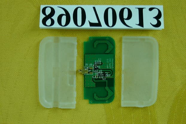 Wireless LAN Card - FCC ID LLM007WL11000-2 - Eumitcom Technology Inc. (4)