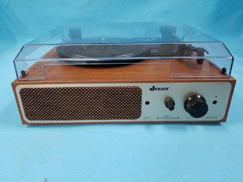 Stereo Bluetooth 3-Speed Turntable with Cassette Player and Built-in Speakers - FCC ID LMZ-50011 - Ocean Star Electronics Ltd.