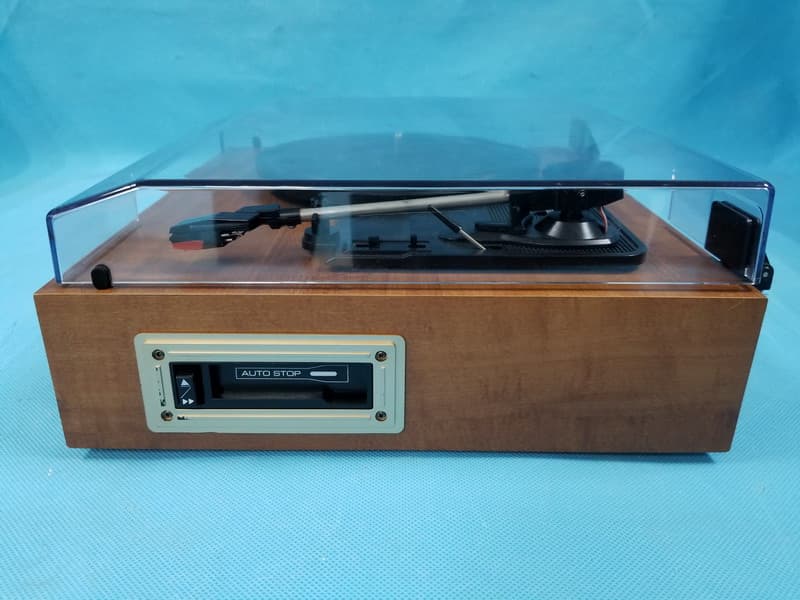 Stereo Bluetooth 3-Speed Turntable with Cassette Player and Built-in Speakers - FCC ID LMZ-50011 - Ocean Star Electronics Ltd. (4)