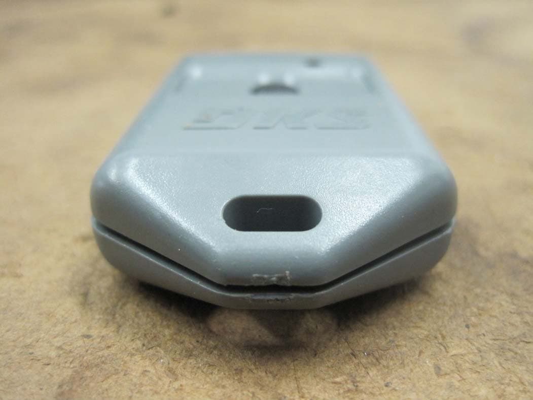 Handheld Garage Door Type RF Transmitter 418 MHz - FCC ID LSD72AT - DoorKing Inc (2)