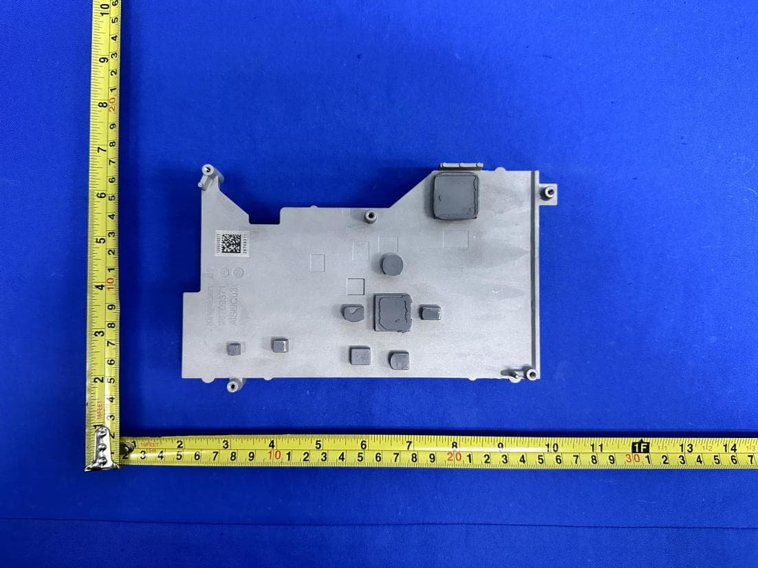 Display Head Unit - FCC ID LTQDHU1 - Aptiv Services Deutschland GmbH (4)