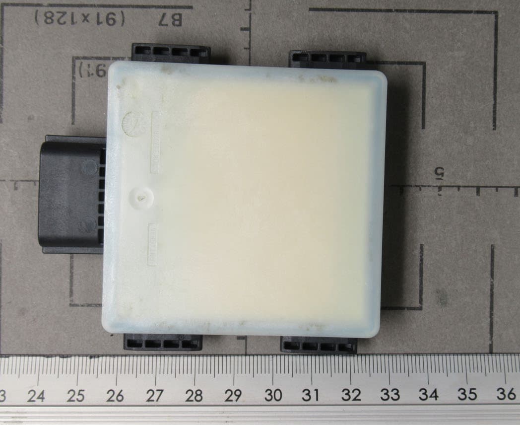 Radar Sensor - FCC ID LTQSRR6PB0 - Aptiv Services Deutschland GmbH (2)