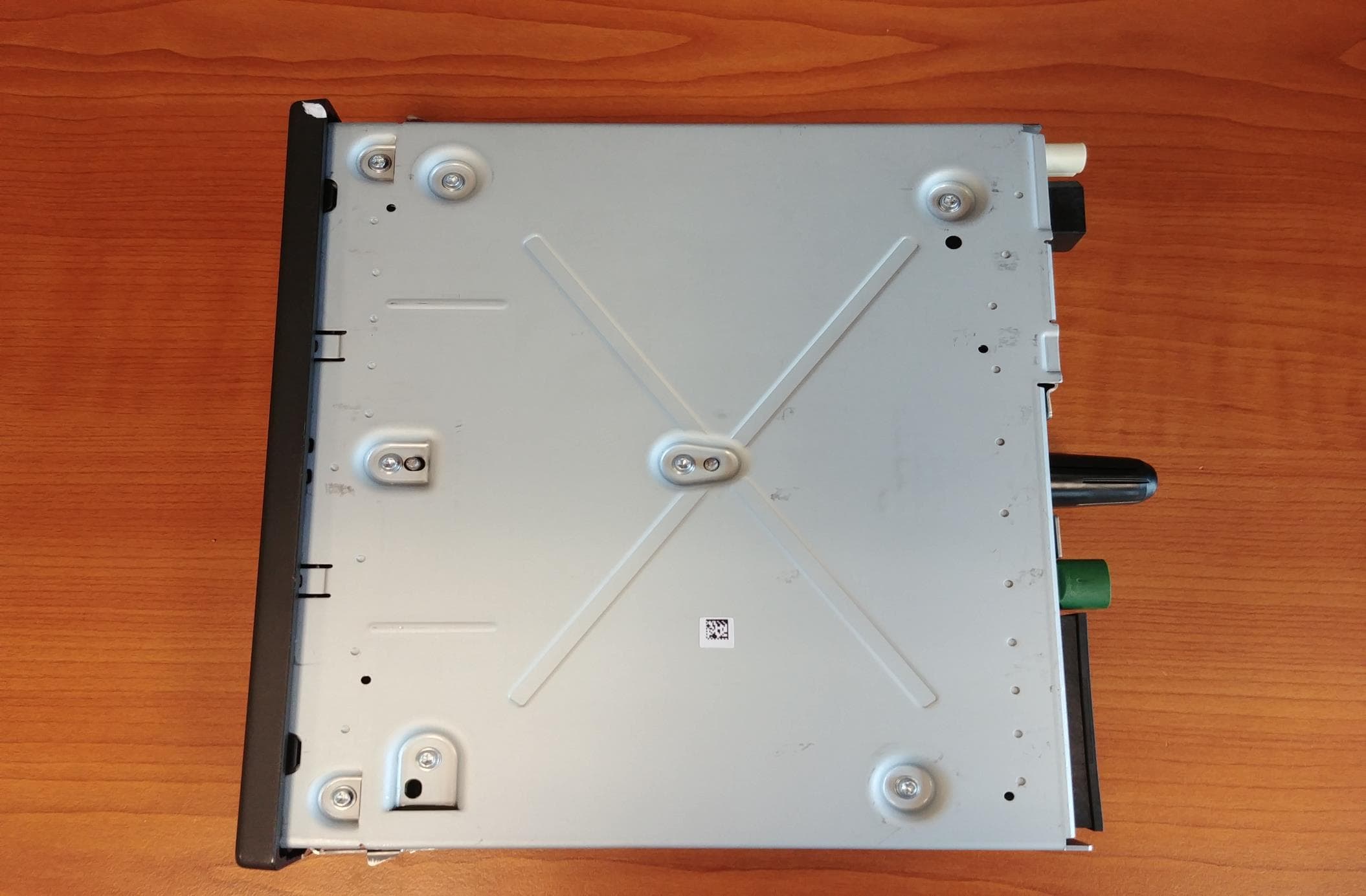 Radio and Entertainment Module - FCC ID LTQVTREM2 - Aptiv Services Deutschland GmbH (5)