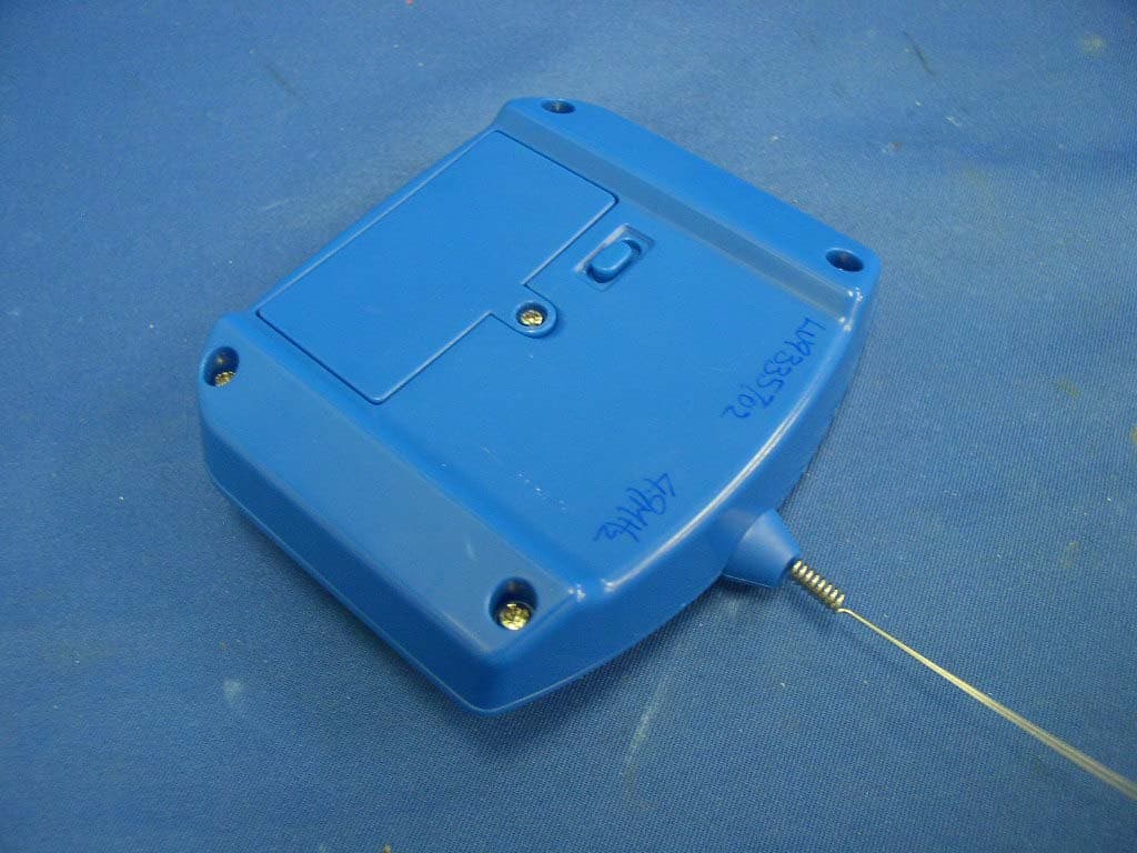 RC Car - FCC ID LU9335702 - MGA Entertainment (HK) Ltd. (4)