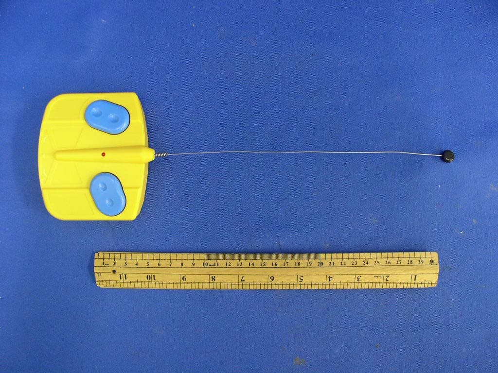 RC Car - FCC ID LU9335719 - MGA Entertainment (HK) Ltd. (1)