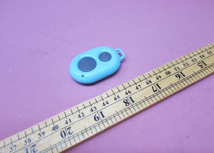 Bratz Selfie Stick- Cloe/ Jade - FCC ID LU9539629 - MGA Entertainment (HK) Ltd. (1)